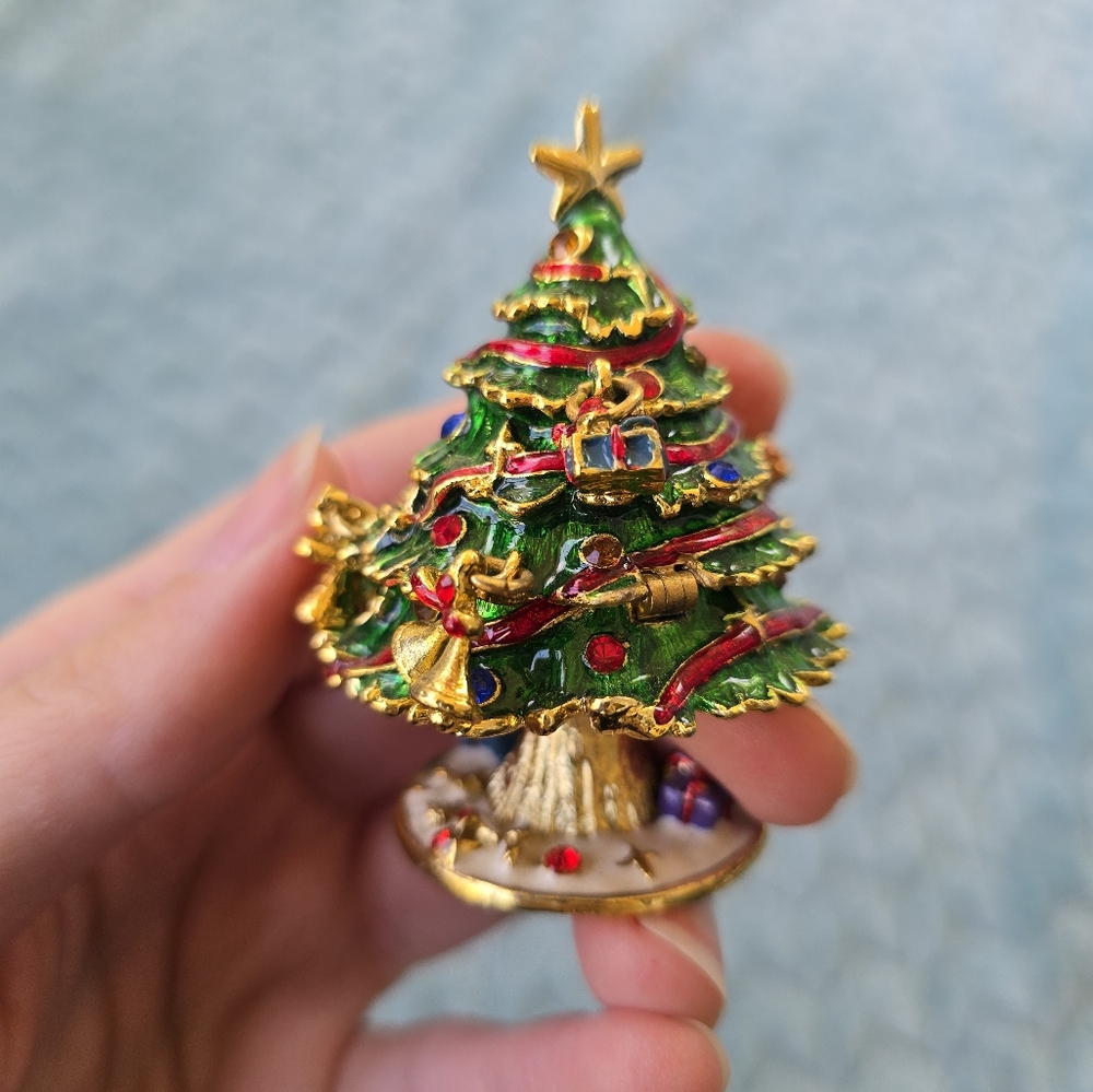 Zanzibar Trinket Box Christmas Tree Norfolk Island No. 49 Dangle Ornaments